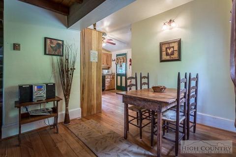 210 A St, Lansing, NC 28643 photo 11