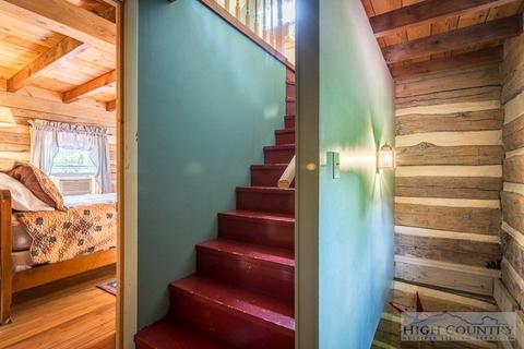 210 A St, Lansing, NC 28643 photo 17
