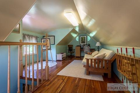 210 A St, Lansing, NC 28643 photo 23