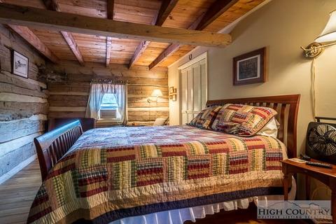 210 A St, Lansing, NC 28643 photo 19