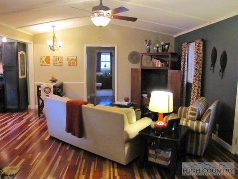 338 Walnut Ln, Vilas, NC 28692 photo 7