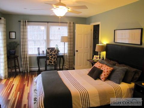 338 Walnut Ln, Vilas, NC 28692 photo 11