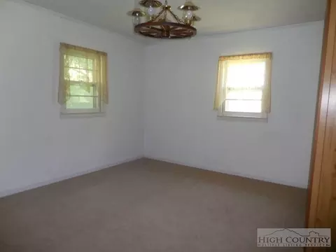 239 Henry Powers Rd, Lansing, NC 28643 photo 3