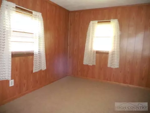 239 Henry Powers Rd, Lansing, NC 28643 photo 5