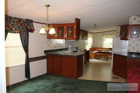 436 Moore Rd, Lansing, NC 28643 photo 3
