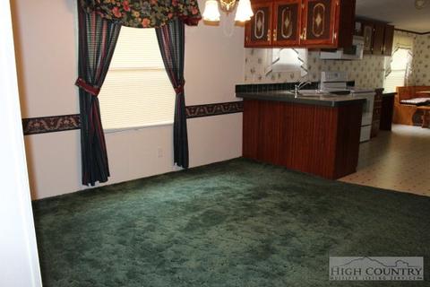 436 Moore Rd, Lansing, NC 28643 photo 4
