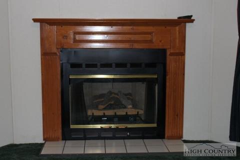 436 Moore Rd, Lansing, NC 28643 photo 8