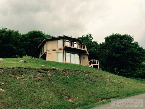135 Longview Ct, Seven Devils, NC 28604 photo 16