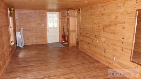 1180 Spencer Branch Rd, Lansing, NC 28643 photo 4