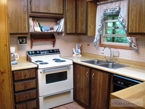68 Lady Slipper Loop, Newland, NC 28657 photo 26