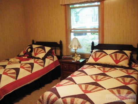 68 Lady Slipper Loop, Newland, NC 28657 photo 7