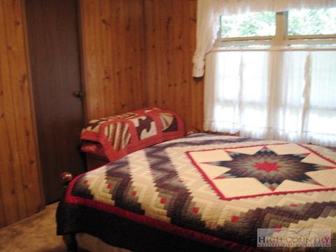 68 Lady Slipper Loop, Newland, NC 28657 photo 9