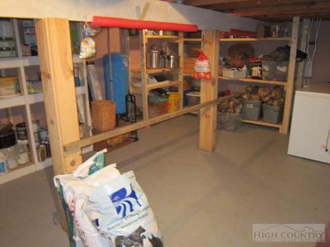 140 Spencer Branch Rd, Lansing, NC 28643 photo 2