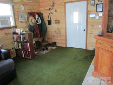 140 Spencer Branch Rd, Lansing, NC 28643 photo 6