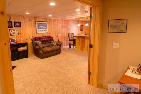 185 Apache Ln, Boone, NC 28607 photo 18