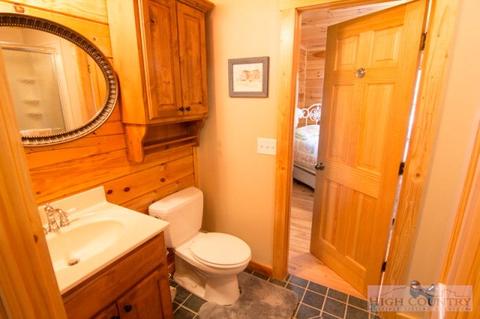 185 Apache Ln, Boone, NC 28607 photo 14