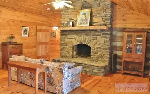 160 Summit Dr, Todd, NC 28684 photo 15