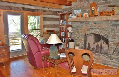 160 Summit Dr, Todd, NC 28684 photo 10
