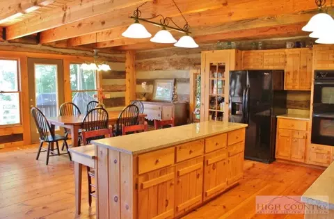 160 Summit Dr, Todd, NC 28684 photo 8