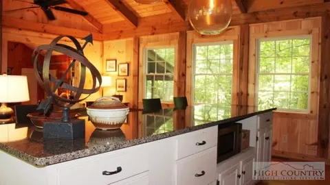 177 Quiet Pl, Todd, NC 28684 photo 5