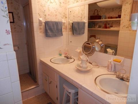 237 Valley Dr, Jefferson, NC 28640 photo 28