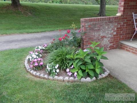 237 Valley Dr, Jefferson, NC 28640 photo 37
