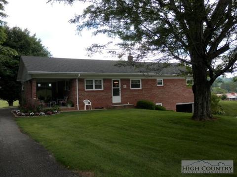 237 Valley Dr, Jefferson, NC 28640 photo 2