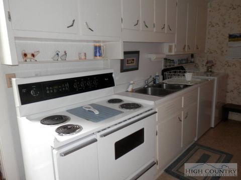 237 Valley Dr, Jefferson, NC 28640 photo 25