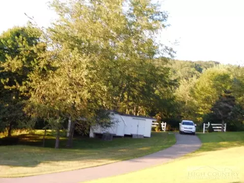 242 Ladd Parsons Rd, Crumpler, NC 28617 photo 10