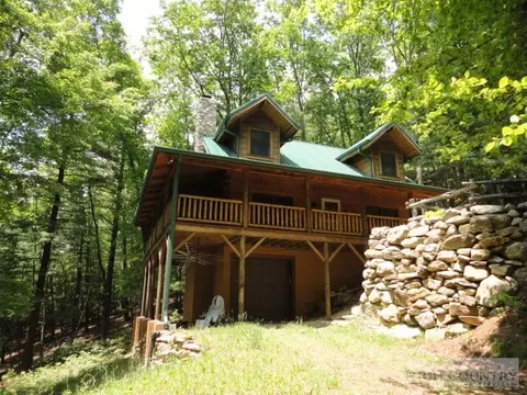 328 Cascades Dr, Purlear, NC 28665 photo 1