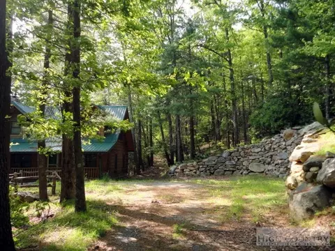 328 Cascades Dr, Purlear, NC 28665 photo 11