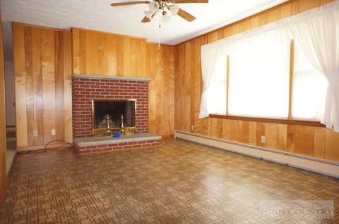 156 Sable Dr, Boone, NC 28607 photo 3