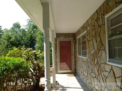130 Teaberry Dr, Boone, NC 28607 photo 2
