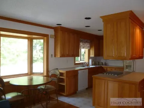130 Teaberry Dr, Boone, NC 28607 photo 6