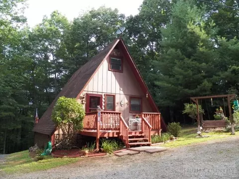 482 Four Coves Trl, Crumpler, NC 28617 photo 13