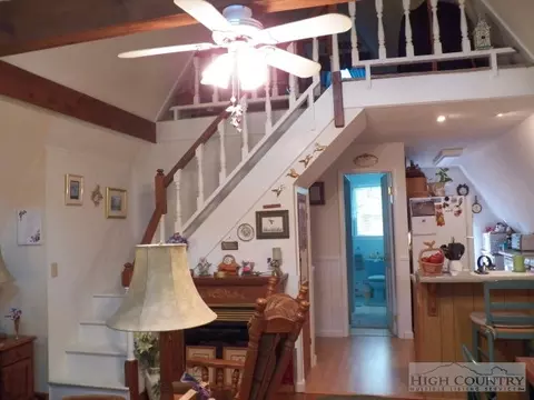 482 Four Coves Trl, Crumpler, NC 28617 photo 7