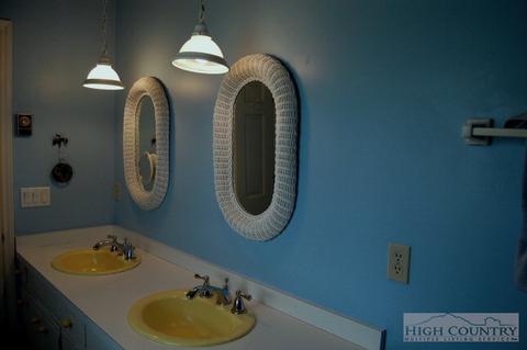 393 Harrison Rd, Boone, NC 28607 photo 4