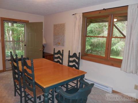 205 Hawks Lake Dr, Seven Devils, NC 28604 photo 10