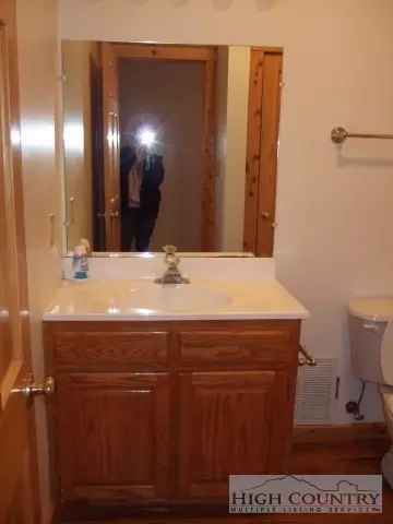 143 Daisy Dr, Todd, NC 28684 photo 7