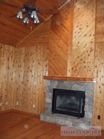 143 Daisy Dr, Todd, NC 28684 photo 5