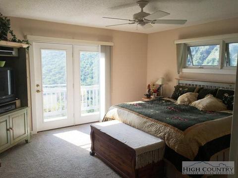 437 Skiview Rd, Seven Devils, NC 28604 photo 19