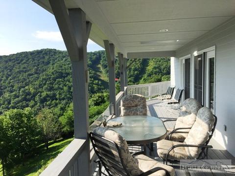 437 Skiview Rd, Seven Devils, NC 28604 photo 10