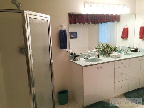 437 Skiview Rd, Seven Devils, NC 28604 photo 6