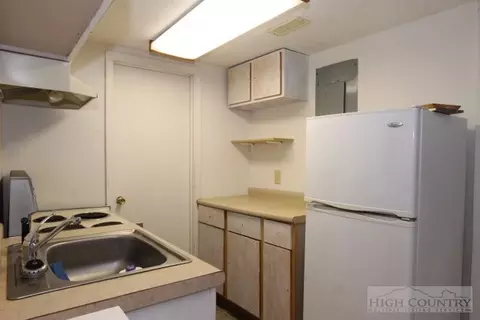 235 Devonwood, Boone, NC 28607 photo 4
