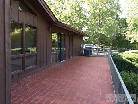 1422 White Eagle Ranch Rd, Hickory, NC 28602 photo 19