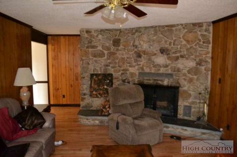 1422 White Eagle Ranch Rd, Hickory, NC 28602 photo 12