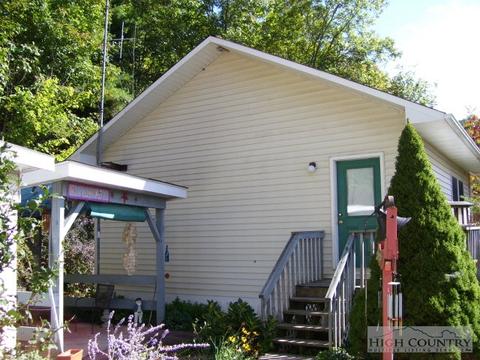 2530 Bear Wallow Rd, Lansing, NC 28643 photo 14