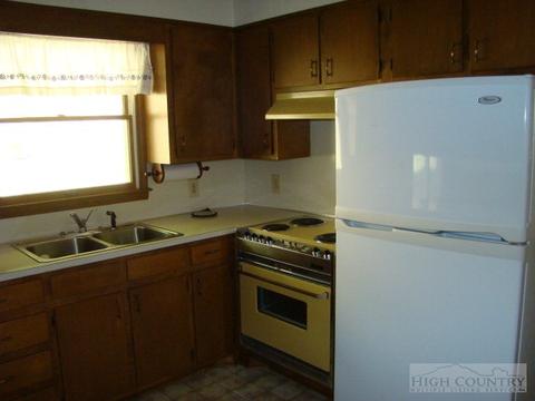 1924 Laurel Fork Rd, Vilas, NC 28692 photo 14
