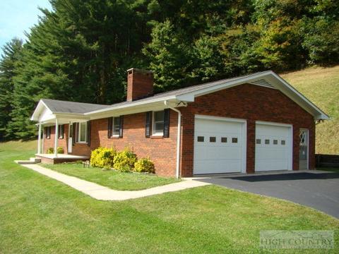 1924 Laurel Fork Rd, Vilas, NC 28692 photo 1