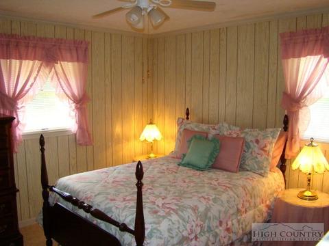 1924 Laurel Fork Rd, Vilas, NC 28692 photo 19